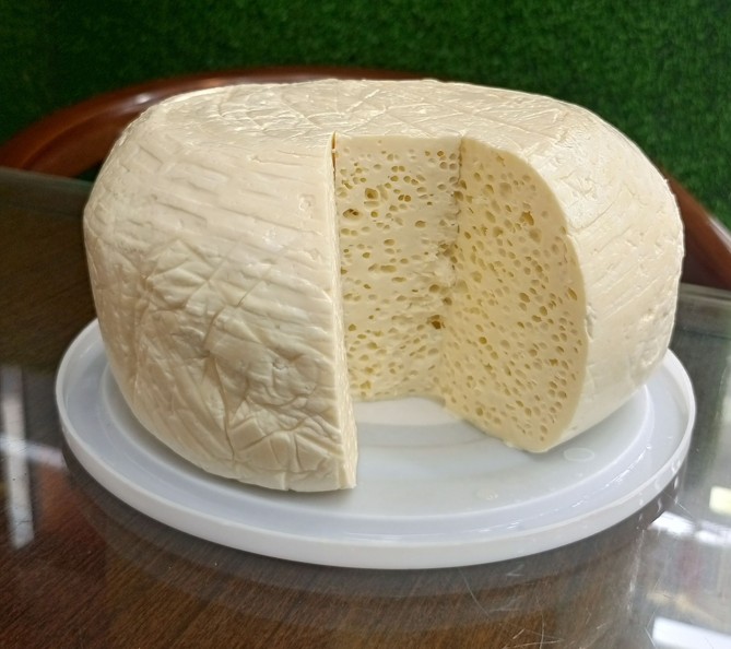 ঐতিহ্যবাহী অষ্টগ্রাম পনির – ৭০০ গ্রাম